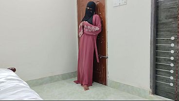 Shy Hijabi Girlfriend’s First Rough Fuck, Moaning As I Take Her From Behind