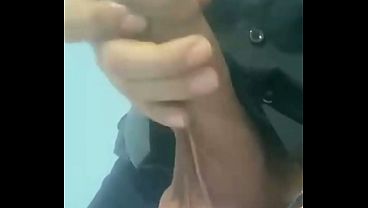 Galã Punheteiro Com Tesão
