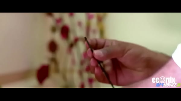 गंदी हिंदी बोल, मुझे गर्म कर दे