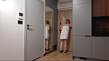 Her Hands Found Every Forbidden Spot—an Unusual Massauer’s Dirty Secret