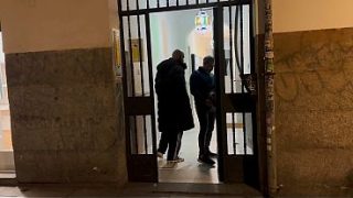Maduro Gaydotado, Bien Puesto Y Listo Para La Acción