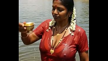 Desi Bhabhi Ki Ai Se Chudai, Garam Aur Bold