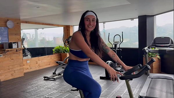 Culeando Con Mi Vecina Apenas Salimos Del Gym, Sudados Y Calientes