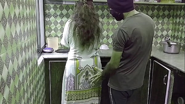 Indian Desi Bhabhi Gets Fucked Hard In The Kitchen While She’s Busy Cooking, Her Moans In Hindi Audio Xxxxx