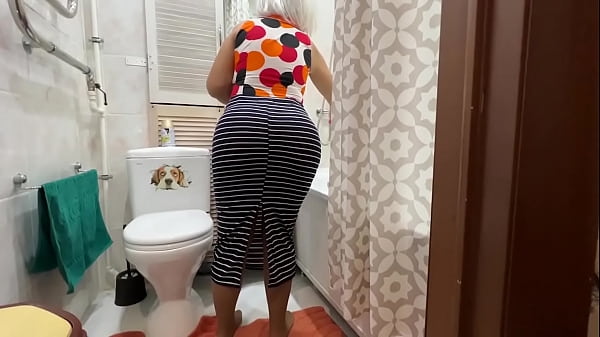 Homemade Anal Fun With A Seasoned, Tight Ass