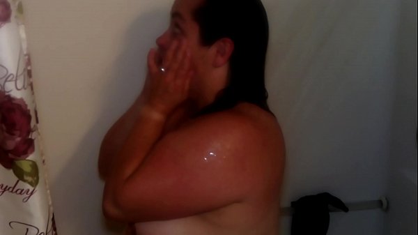 Sexy Bbw Gets Wet In The Shower With Her Fresh Vibrator