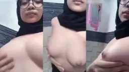 Ukhti, Toket Gede Binal Banget, Bikin Pengen Digebukin.