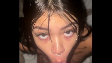 Top Model Teen Gives A Dirty, Hungry Mouthful